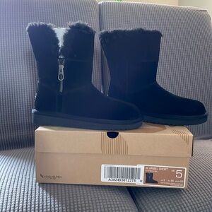 Koolaburra by UGG, size 5 medium, black with side zip. New in box